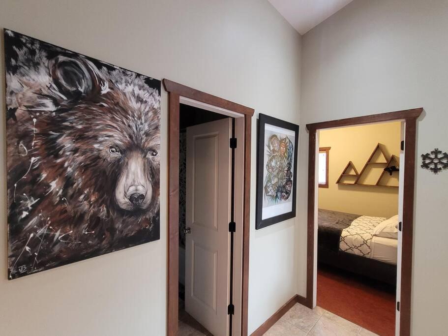The Best 2 Bedrooms Suite In Revelstoke! Exterior foto